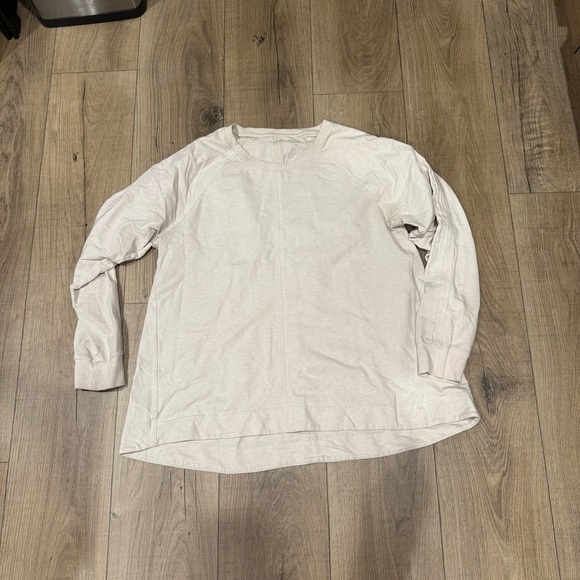 Athleta Cream Long Sleeve Crew Neck Relaxed Fit Women’s XL - Picture 1 of 3